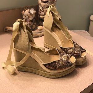 BCBGeneration Jeweled Wedges